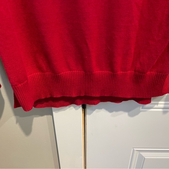 Metric Knits Sweater in Large - Picture 5 of 8